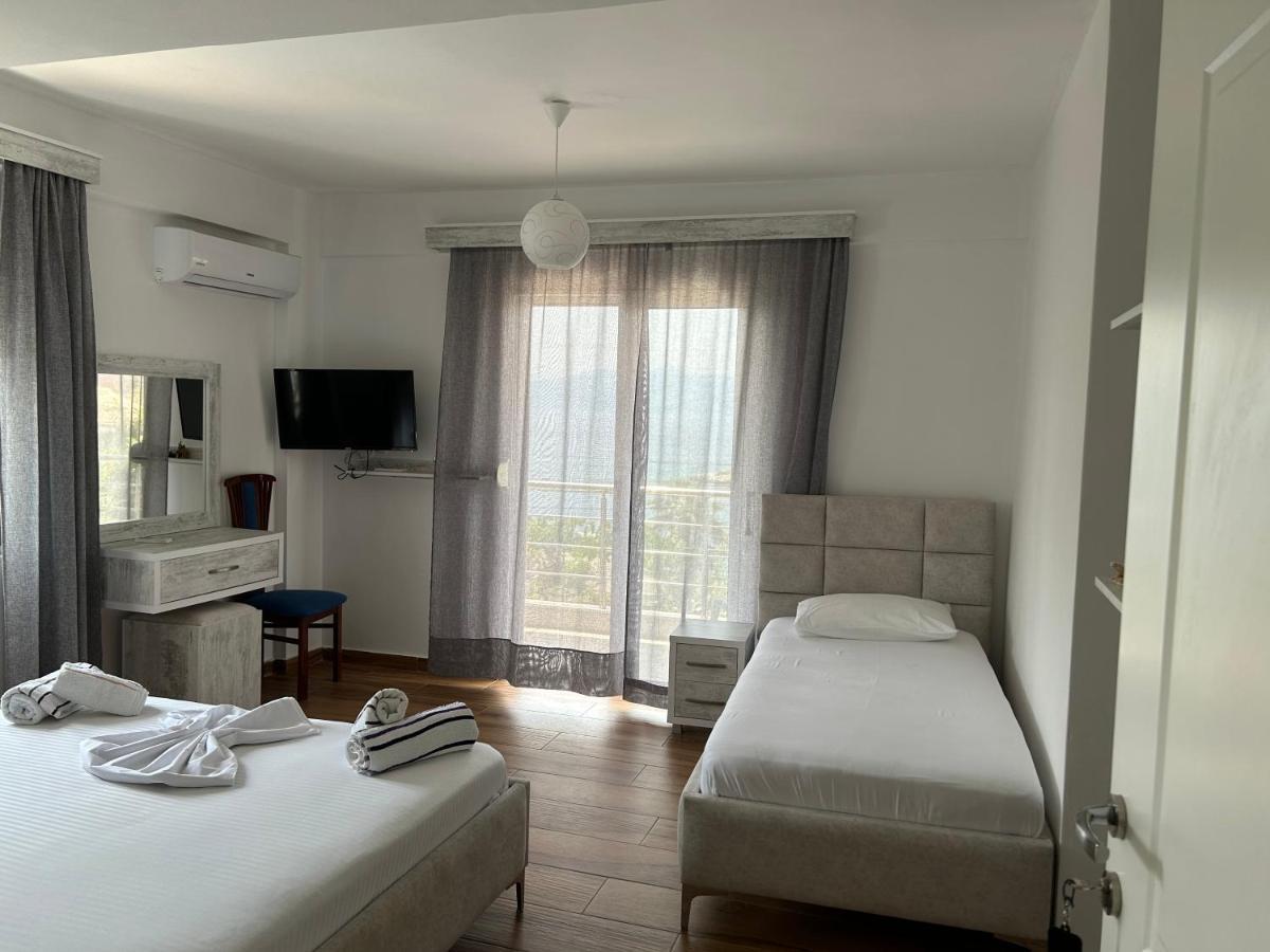 Eri Rooms Sarande Exterior photo