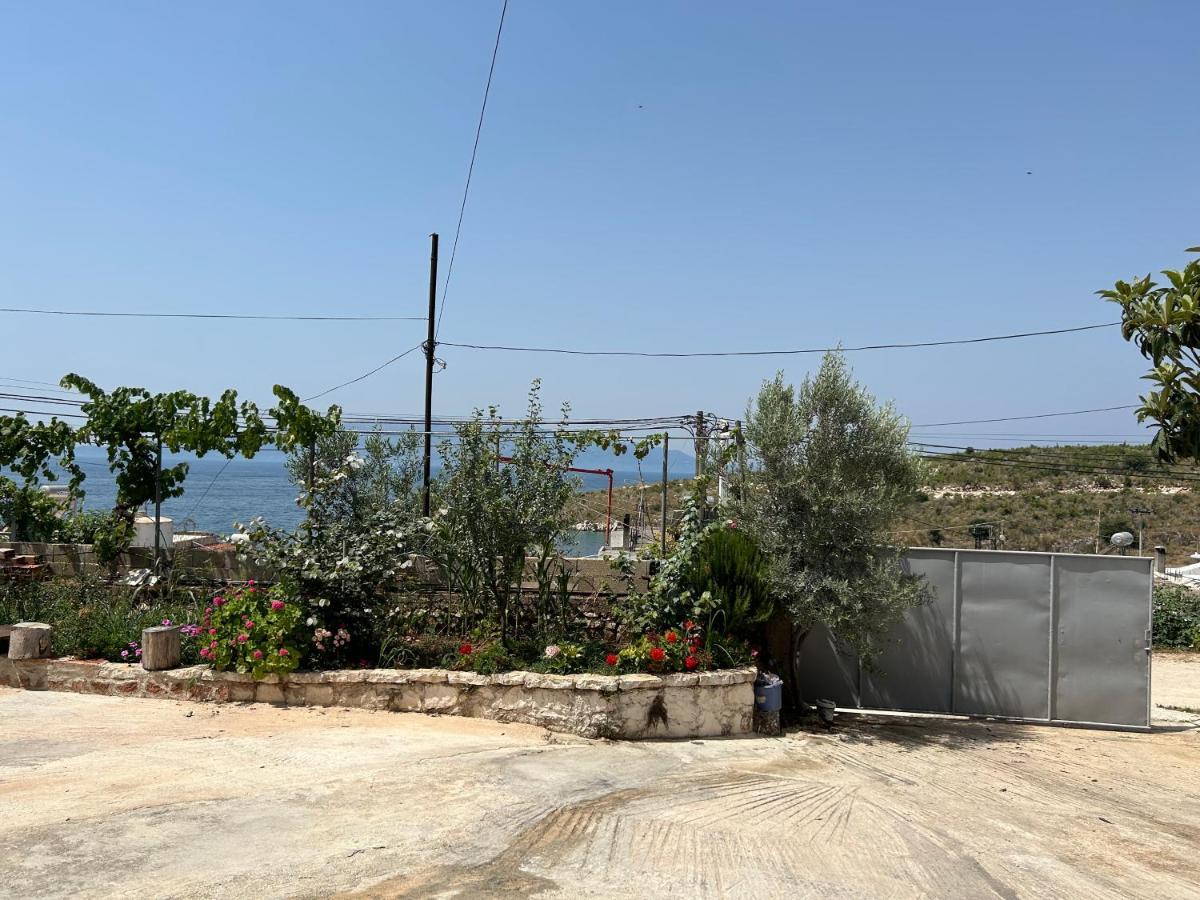 Eri Rooms Sarande Exterior photo