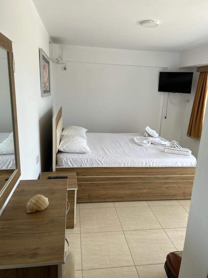 Eri Rooms Sarande Exterior photo